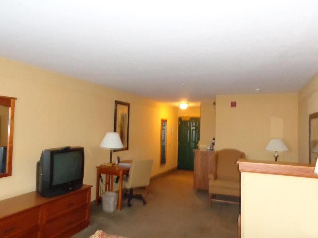 Country Inn & Suites By Radisson, Green Bay East, Wi Екстериор снимка