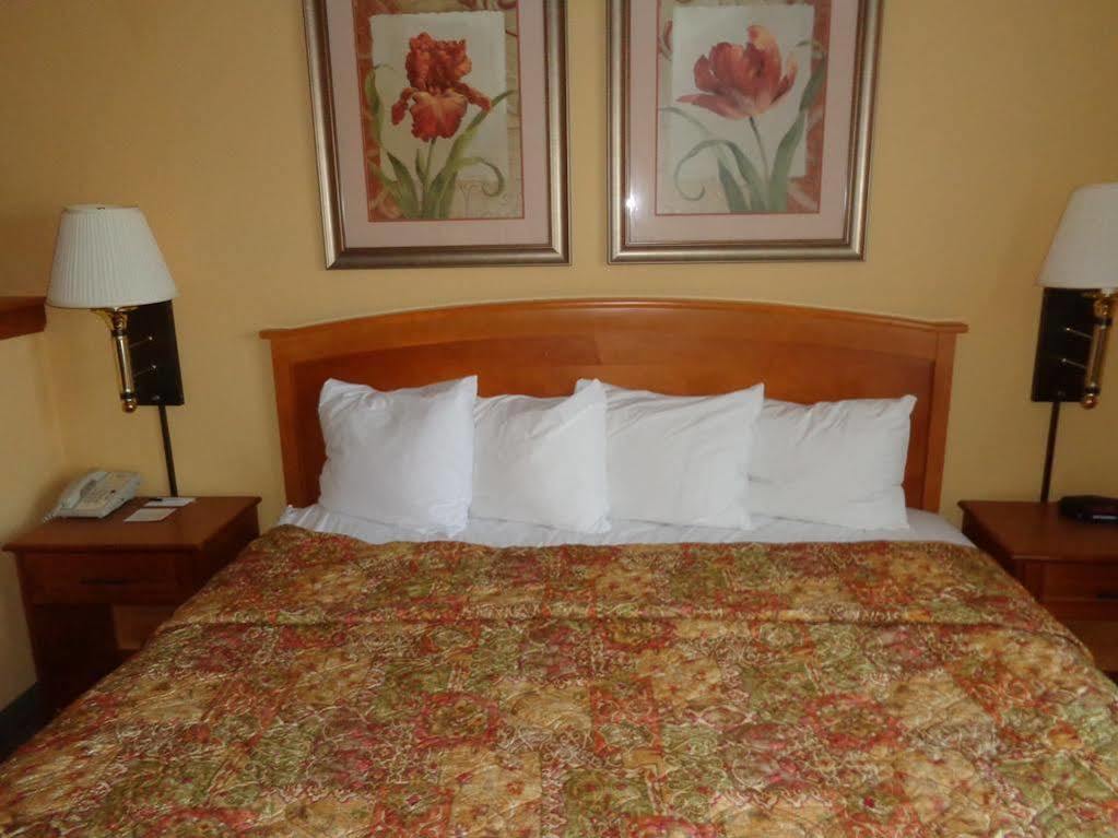 Country Inn & Suites By Radisson, Green Bay East, Wi Екстериор снимка